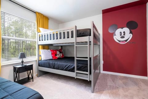 Gorgeous 6Bd w Pool Game Room at Windsor Island 4450 Villa in Four Corners