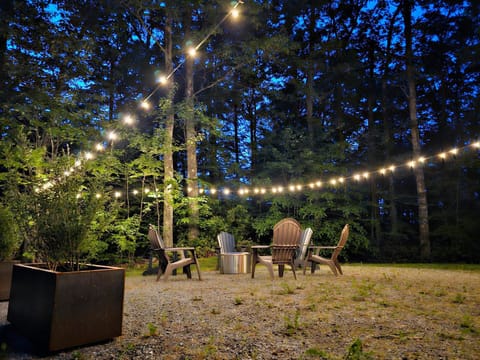 Spring skiing with friends & family - Berkshires Chalet in Otis