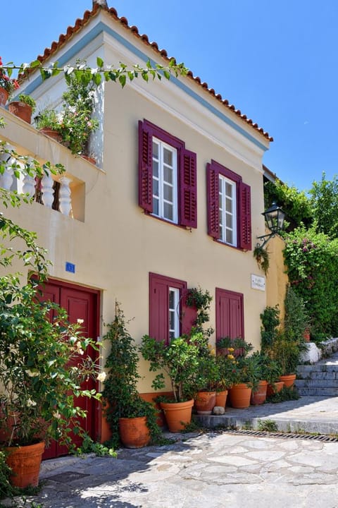 Property building, Facade/entrance