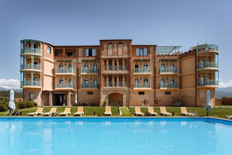 Property building, Swimming pool