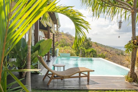 Hillside Chalet with panoramic views Chalet in Abang