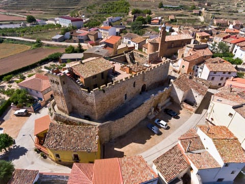 Facade/entrance, Bird's eye view