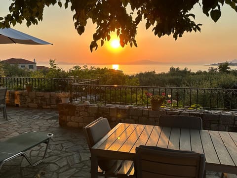 Balcony/Terrace, Garden view, Sea view, Sunset