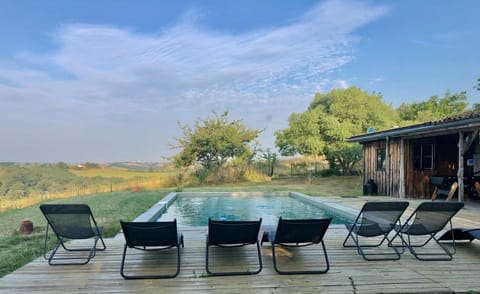 Garden view, Swimming pool, sunbed