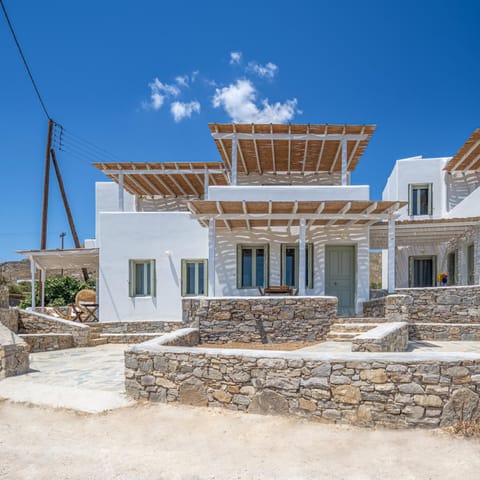 Property building, Day