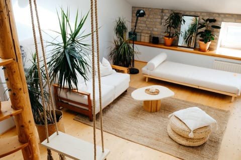 Living room, Photo of the whole room, Seating area