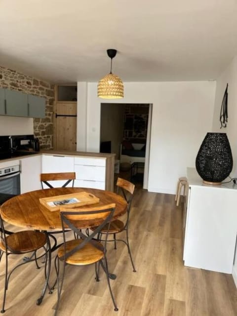 Appartement neuf 4pers, remparts Apartment in Brittany