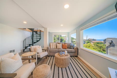 Treehouse MCA#414 House in Manzanita