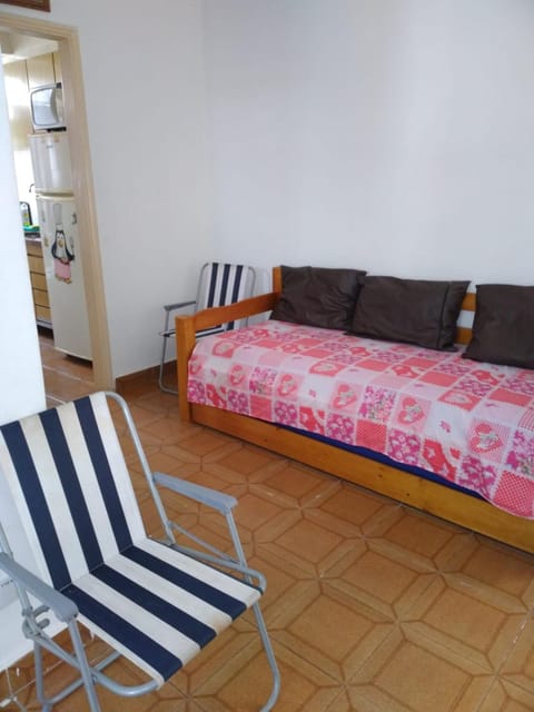 Bed, Living room
