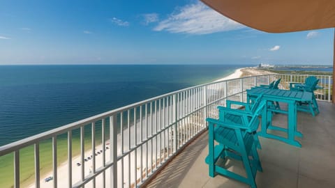 Four-Bedroom Apartment Apartment in Orange Beach
