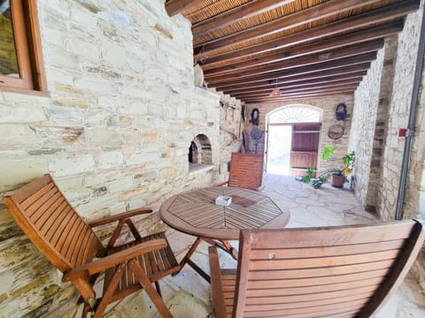 Patio, Seating area