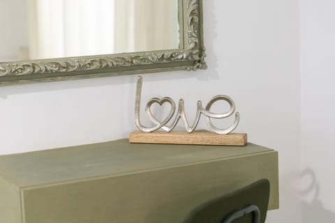 Decorative detail, Bedroom