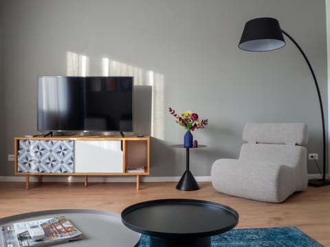 Communal lounge/ TV room, Living room