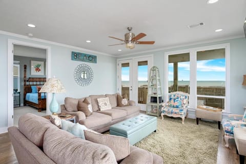 #JustAWavin' home House in Bolivar Peninsula