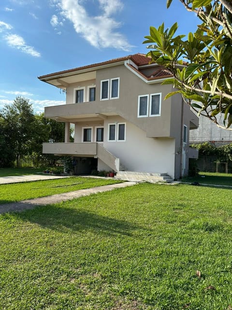Property building, Garden, Garden view