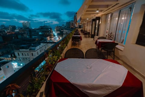 Restaurant/places to eat, View (from property/room)
