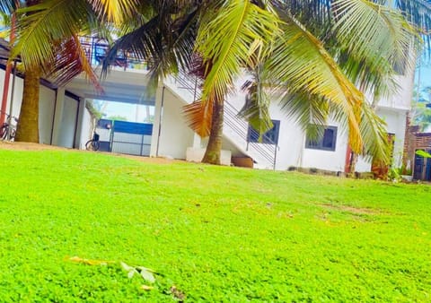 Property building, Natural landscape, Garden, Garden view