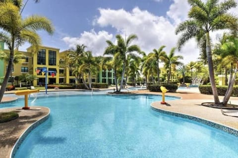 Aqua park, Swimming pool