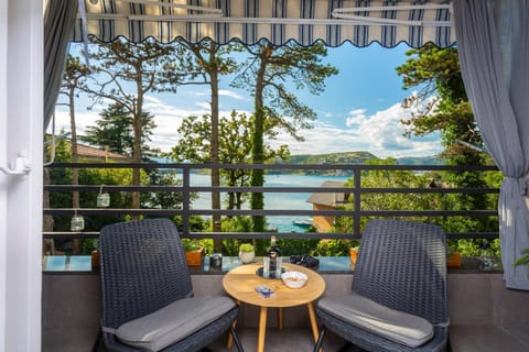 Day, Natural landscape, Summer, View (from property/room), Balcony/Terrace, Seating area, Sea view