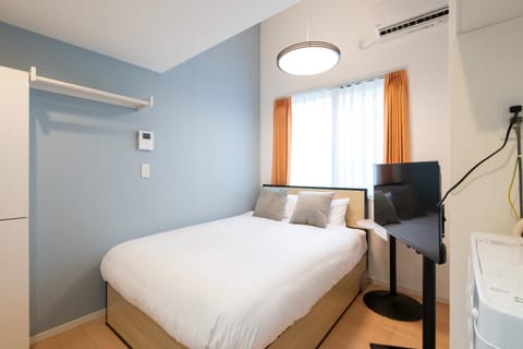 Bed, TV and multimedia, Bedroom, air conditioner