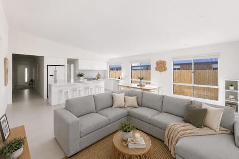 Living room, Photo of the whole room, Seating area