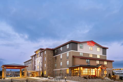La Quinta Inn & Suites by Wyndham Williston Burlington Hotel in Williston