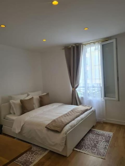 Très beau studio au pied du métro Apartment in Vincennes