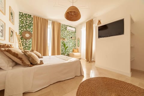 TV and multimedia, Photo of the whole room