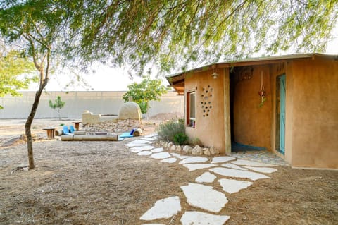 Shower, Inner courtyard view