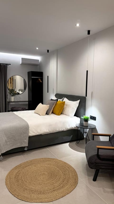 Bed, Photo of the whole room