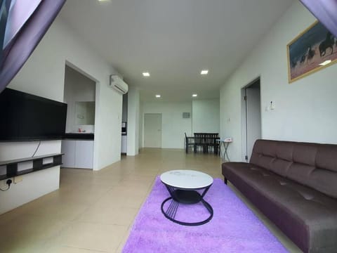 TV and multimedia, View (from property/room), Balcony/Terrace, Living room, Seating area, furniture, heating, locker, air conditioner
