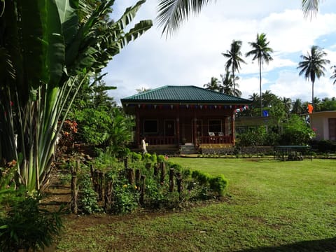 Property building, Day, Garden, Garden view
