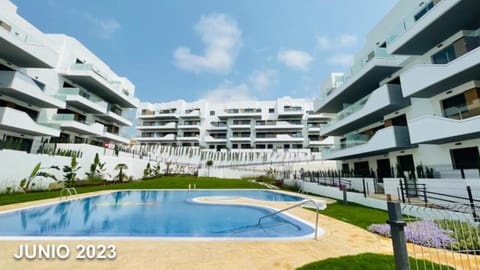 Property building, Swimming pool, Public Bath
