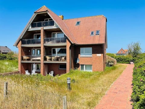 Property building, Day, Natural landscape, Garden