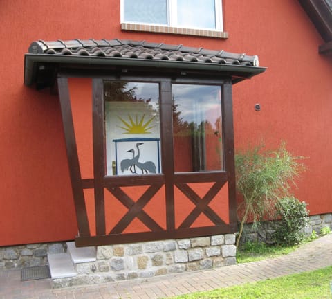 Property building, Day, Garden, Garden view