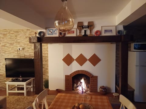 Communal lounge/ TV room, flat iron