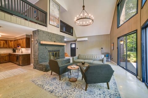 Stunning Valdosta A-Frame Home with Private Pool! House in Georgia