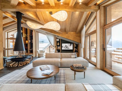 Chalet luxueux Courchevel 1300, 12 pers, jacuzzi, animaux admis, parking - FR-1-568-43 Chalet in Saint-Bon-Tarentaise
