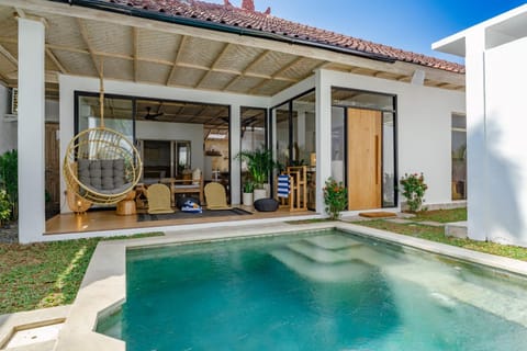 Patio, Swimming pool