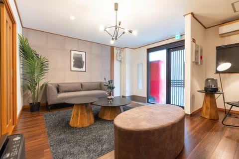 TV and multimedia, Living room, air conditioner