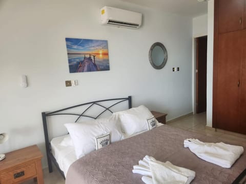 Panoramic Hilltops A04 Apartment in Peyia