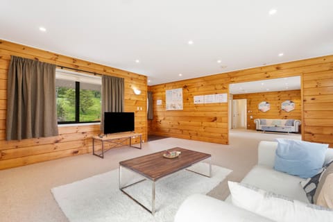 Enjoyable Cozy Life Style Villa Villa in Auckland Region