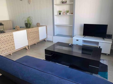 Studio spacieux proche du centre ville Apartment in Bourgogne-Franche-Comté