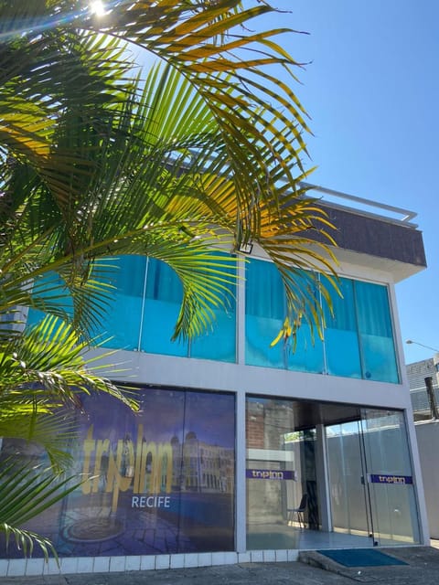 Property building, Day