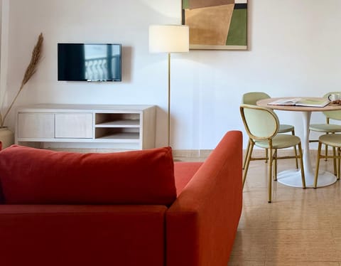 TV and multimedia, Living room, Dining area
