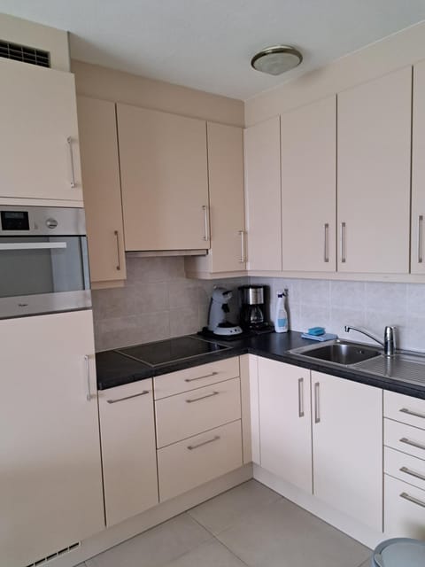 App KLIF De Panne - top location & sea front !! Apartment in De Panne