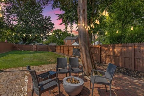 Massive 5BR Historic CozySuites House House in Alexandria