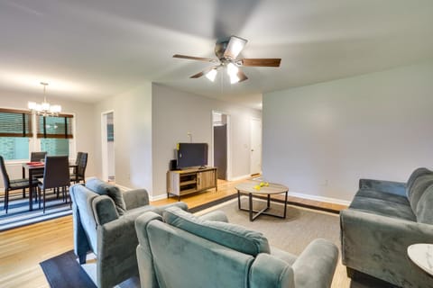 Charleston Vacation Home 6 Mi to Downtown and Beach! House in James Island