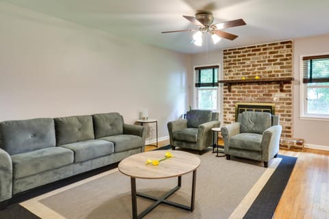 Charleston Vacation Home 6 Mi to Downtown and Beach! House in James Island