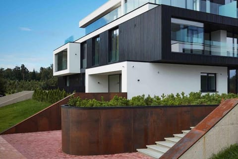 Property building, Day, Garden